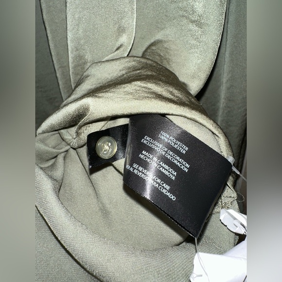 Banana Republic Women's Green Satin Blouse Collared Pullover Top XXL Button Cuff - Picture 6 of 10